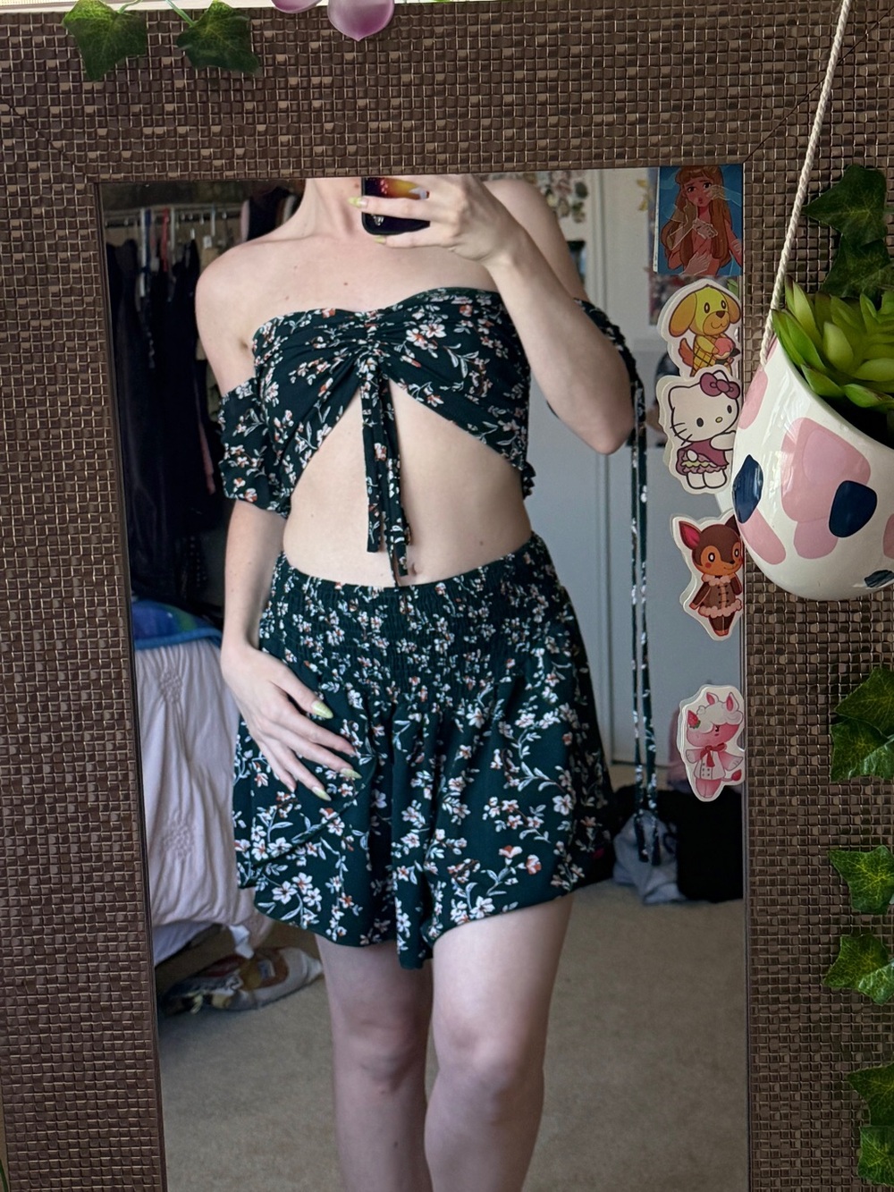 Dark Green Floral Tie-Front Crop Top & Shorts Set